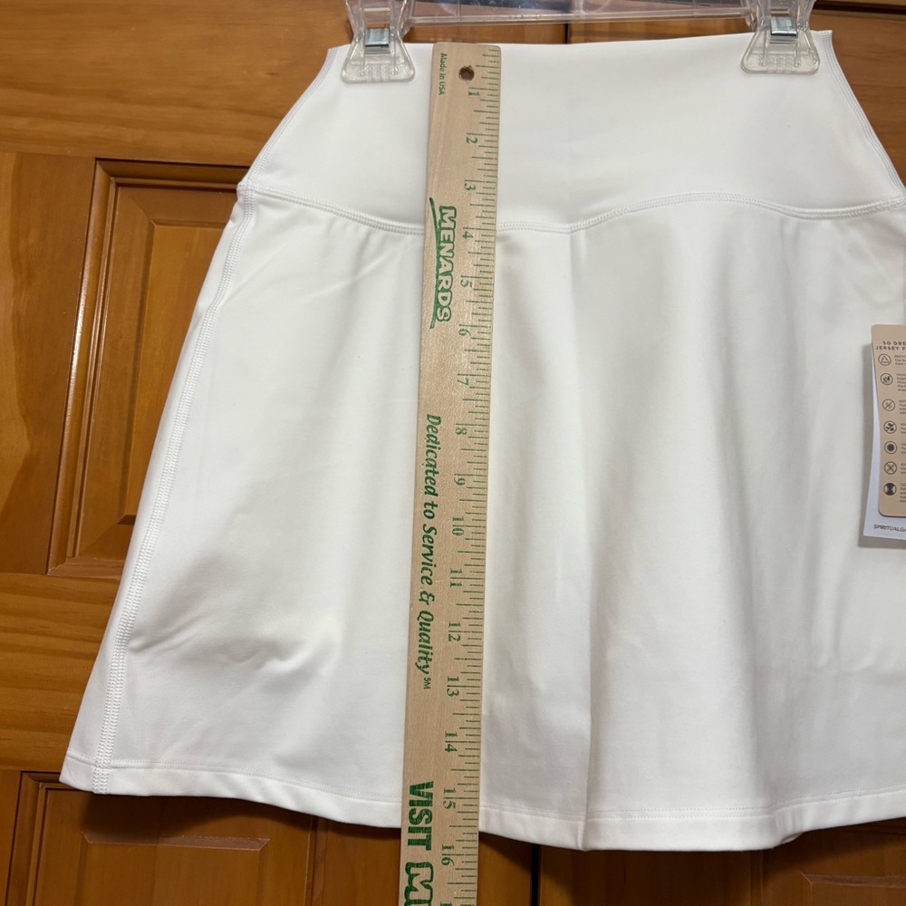 Spiritual Gangster White Athletic Skort Size Small NWT - Picture 11 of 12